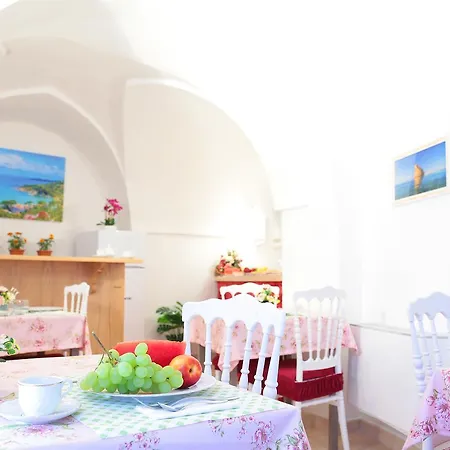 Couette-café Salvius 4*